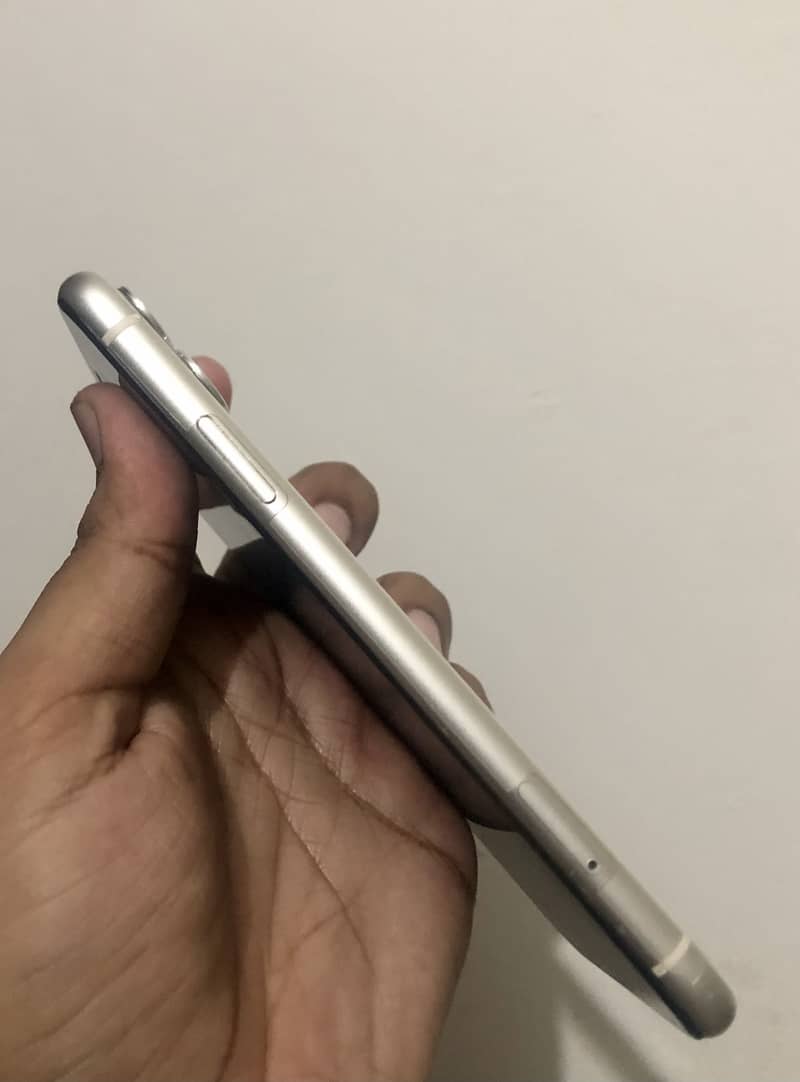 Iphone 11 PTA (128) 2