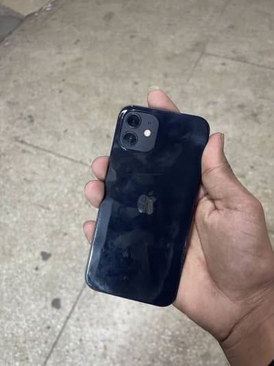 Apple iPhone 12