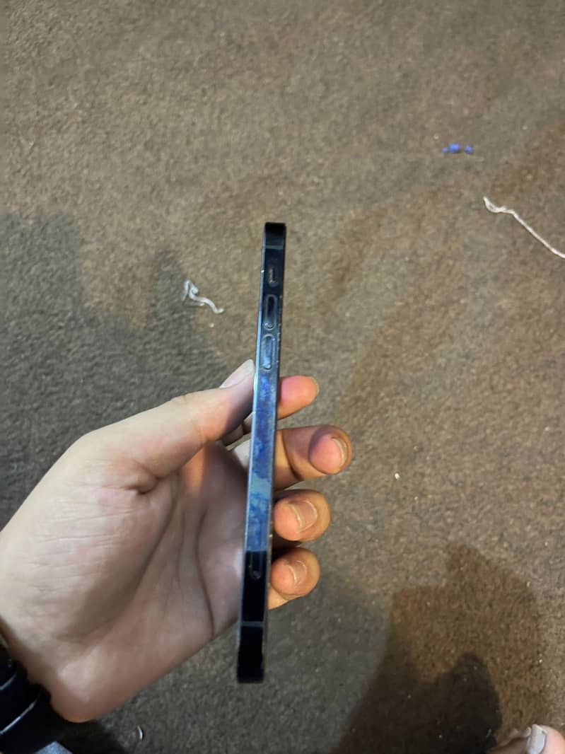Apple iPhone 12 Pro 1