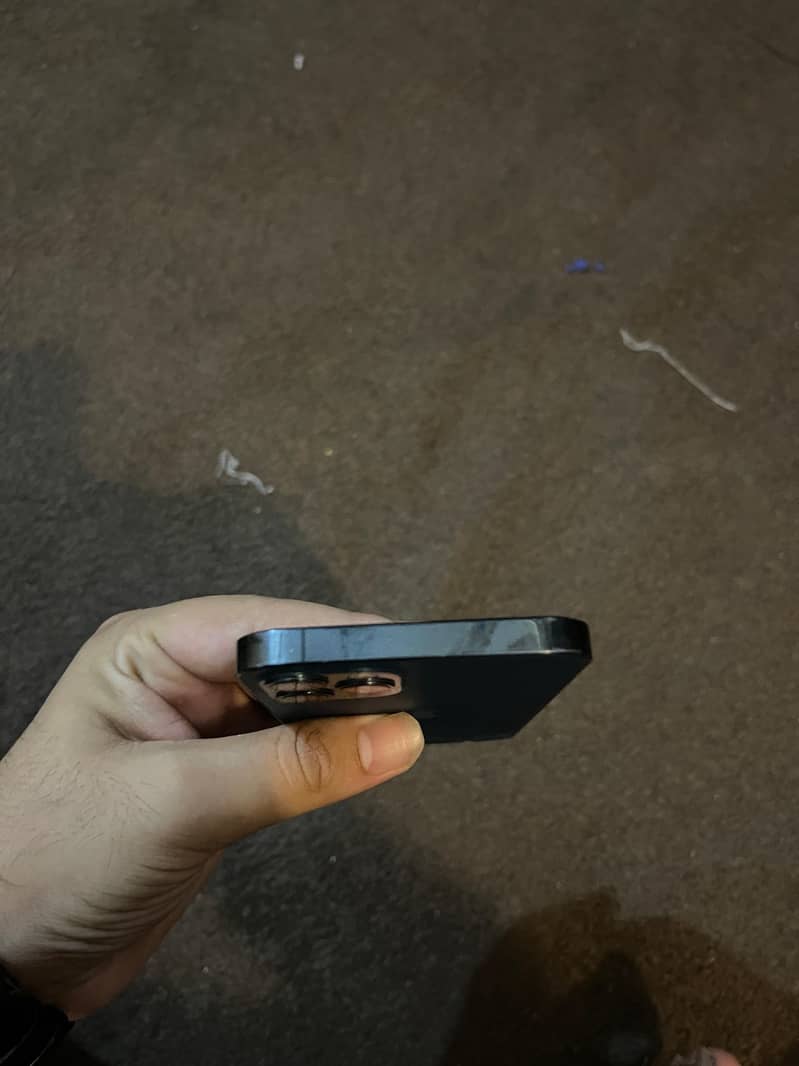 Apple iPhone 12 Pro 4
