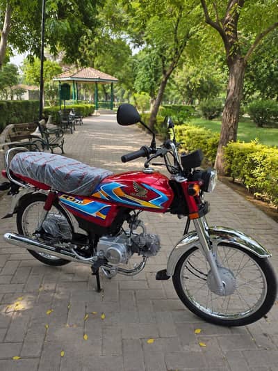 Honda CD70  26 model Applied for 1200km mileage only