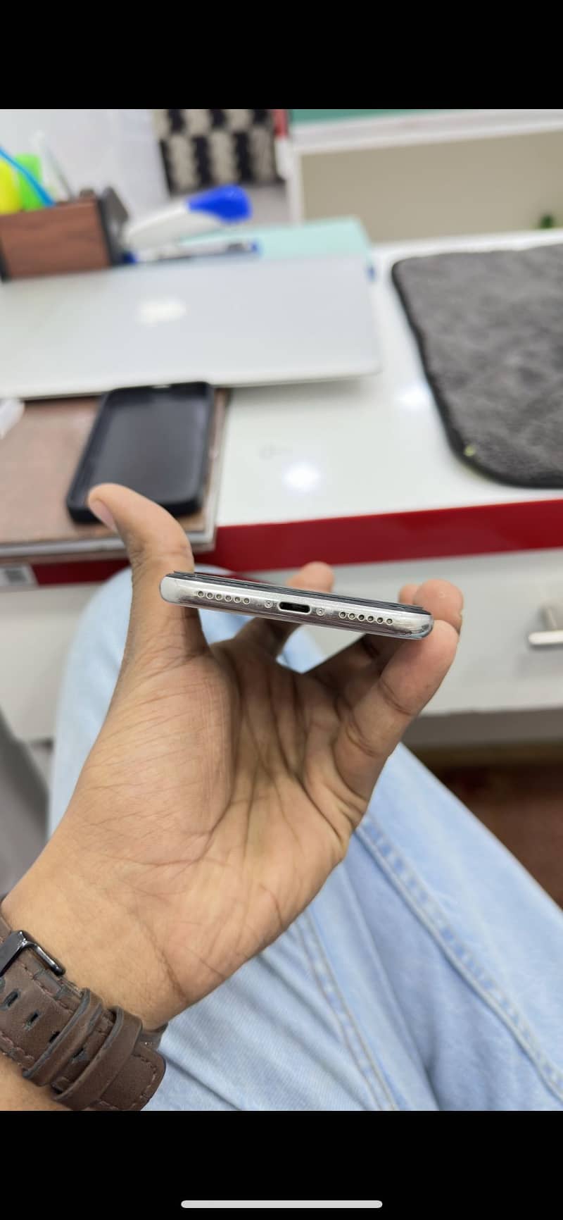Apple iPhone X 3