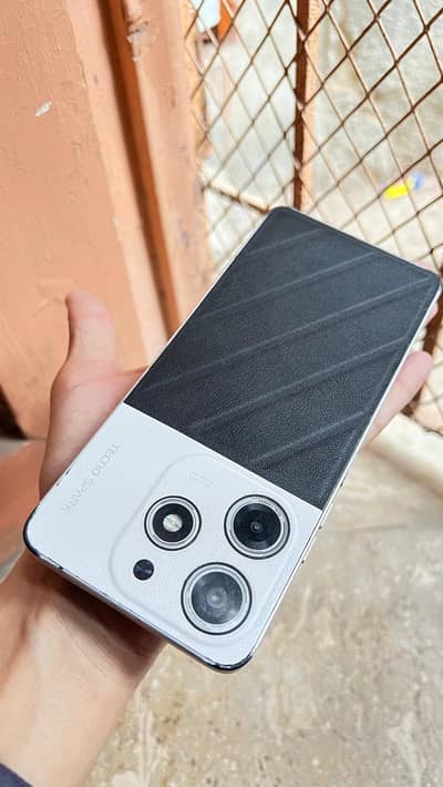 Tecno Spark 10 Pro argent sell 8+8 128gb all ok 03171060827