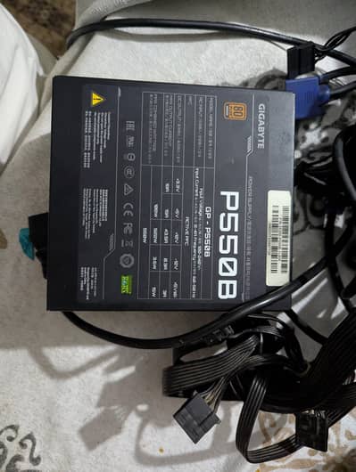 GIGABYTE P550B power supply New condition