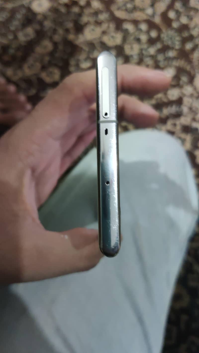 Samsung Mobile Note 10 Plus 2
