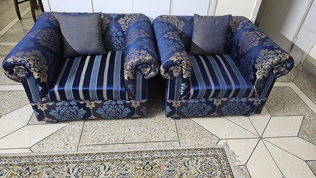 Good Condition 8Sofa Sets for Sale 3