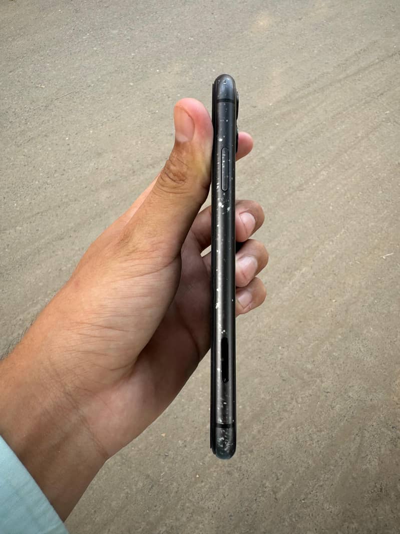 Apple iPhone 11 6
