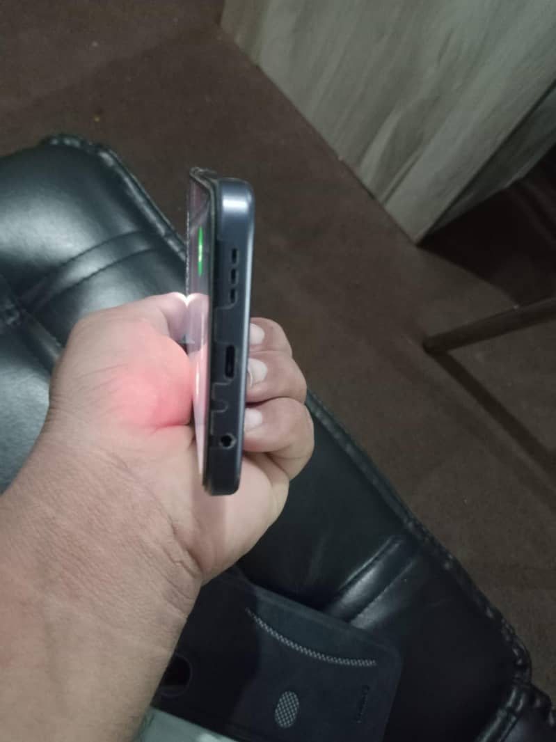 oppo A6k 4