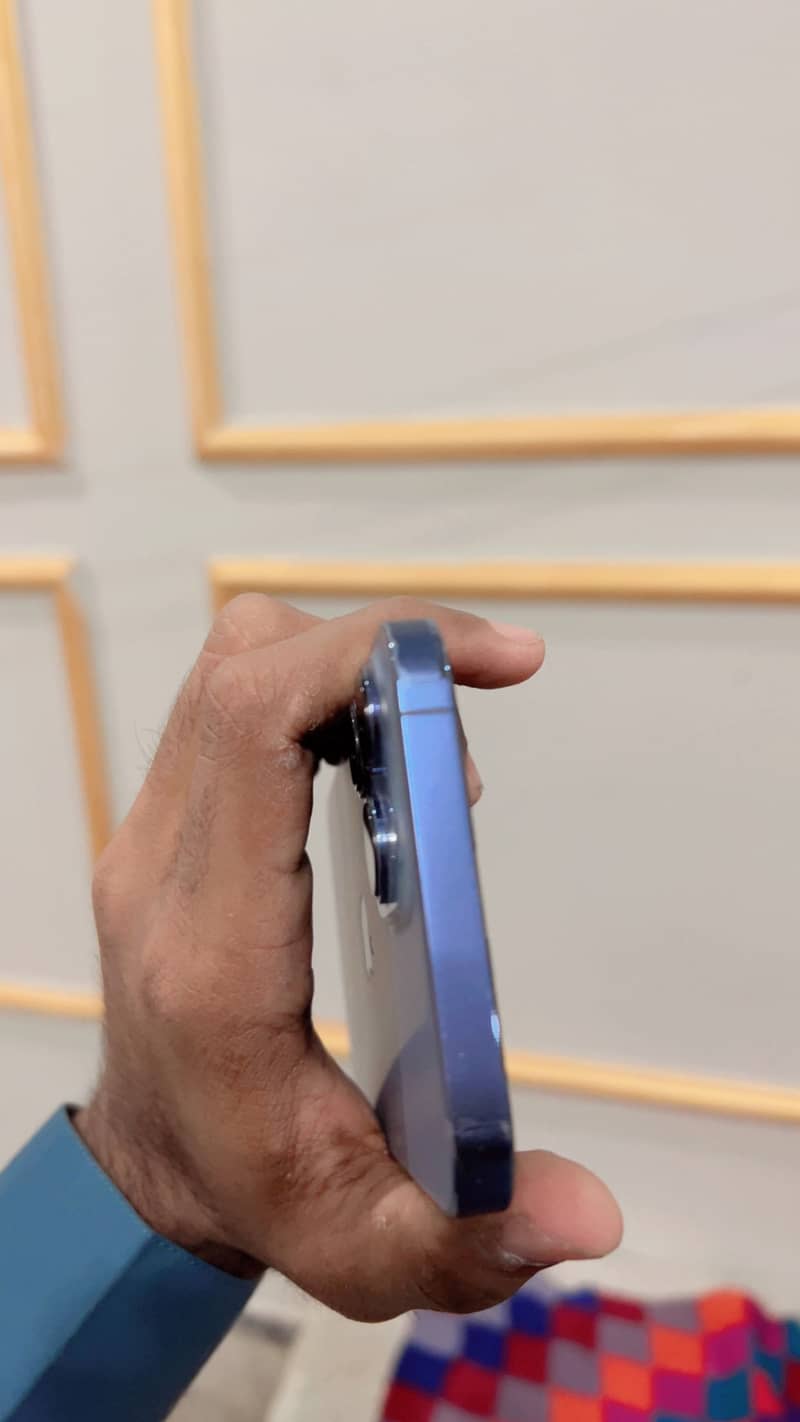 Apple iPhone 13 Pro Max 0