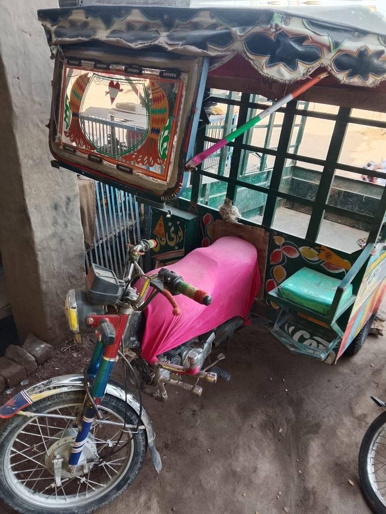 Loader rickshaw 4