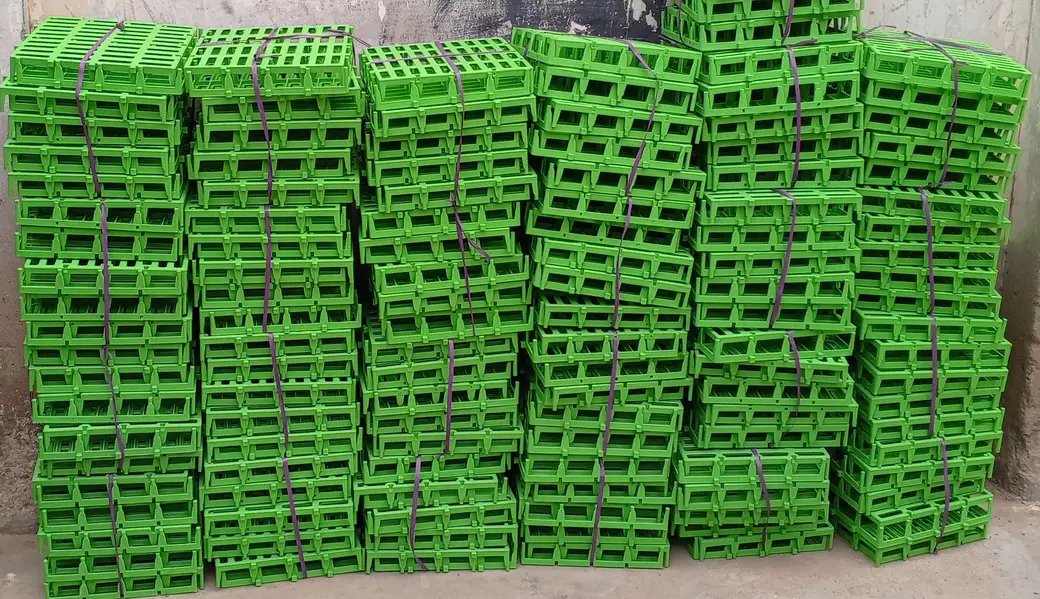 Heavy-duty plastic Flooring pallets for Goats — photo 7