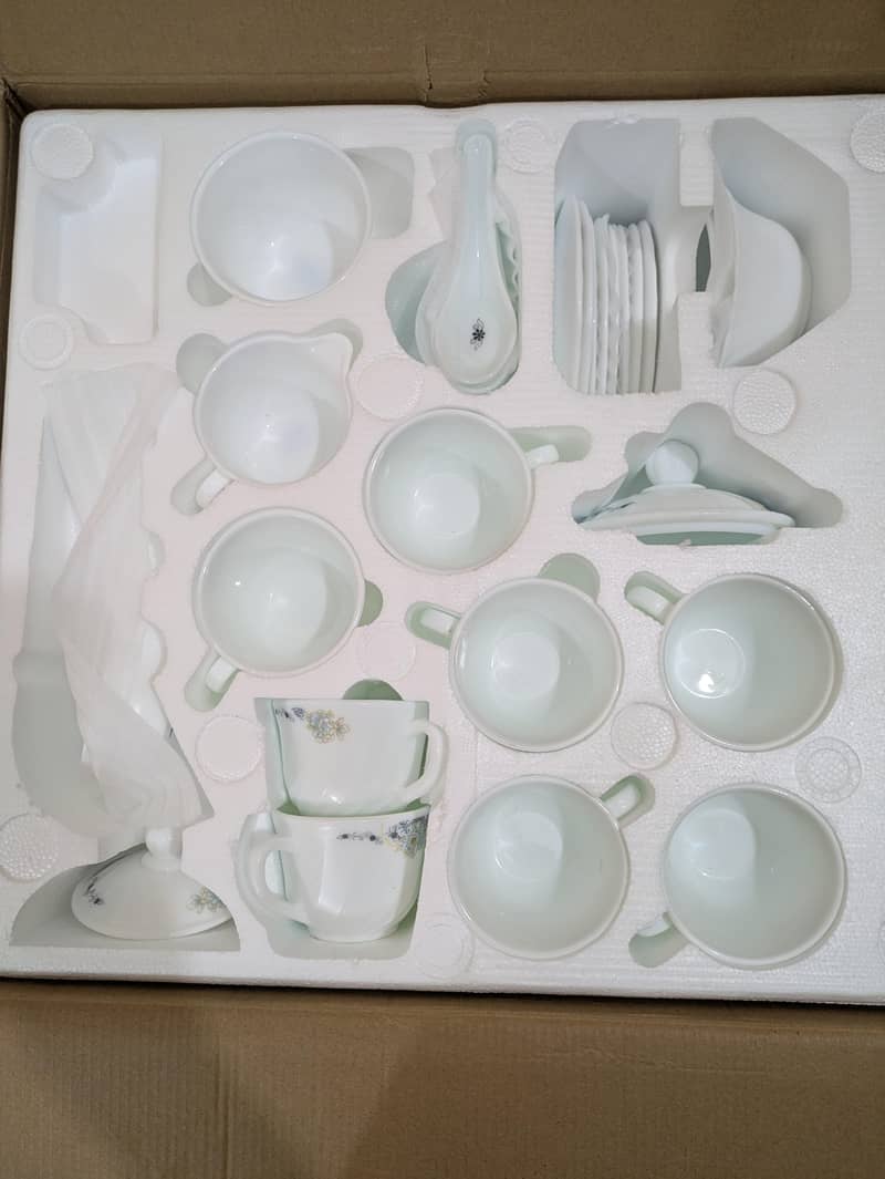 Dinner set 8