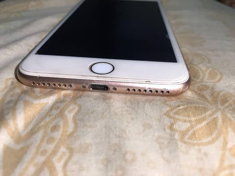 Apple iPhone 8 Plus 2