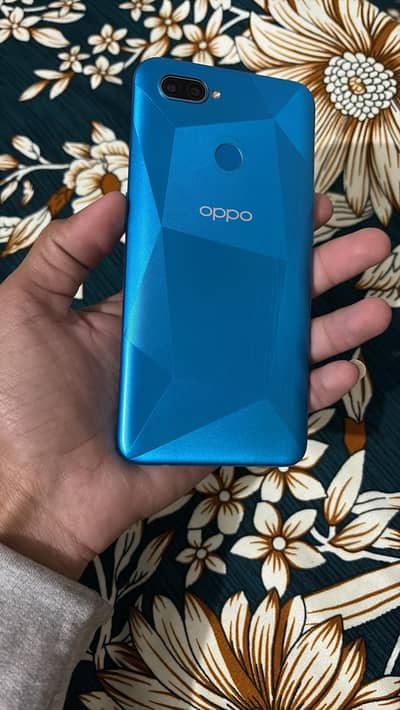 OPPO A12