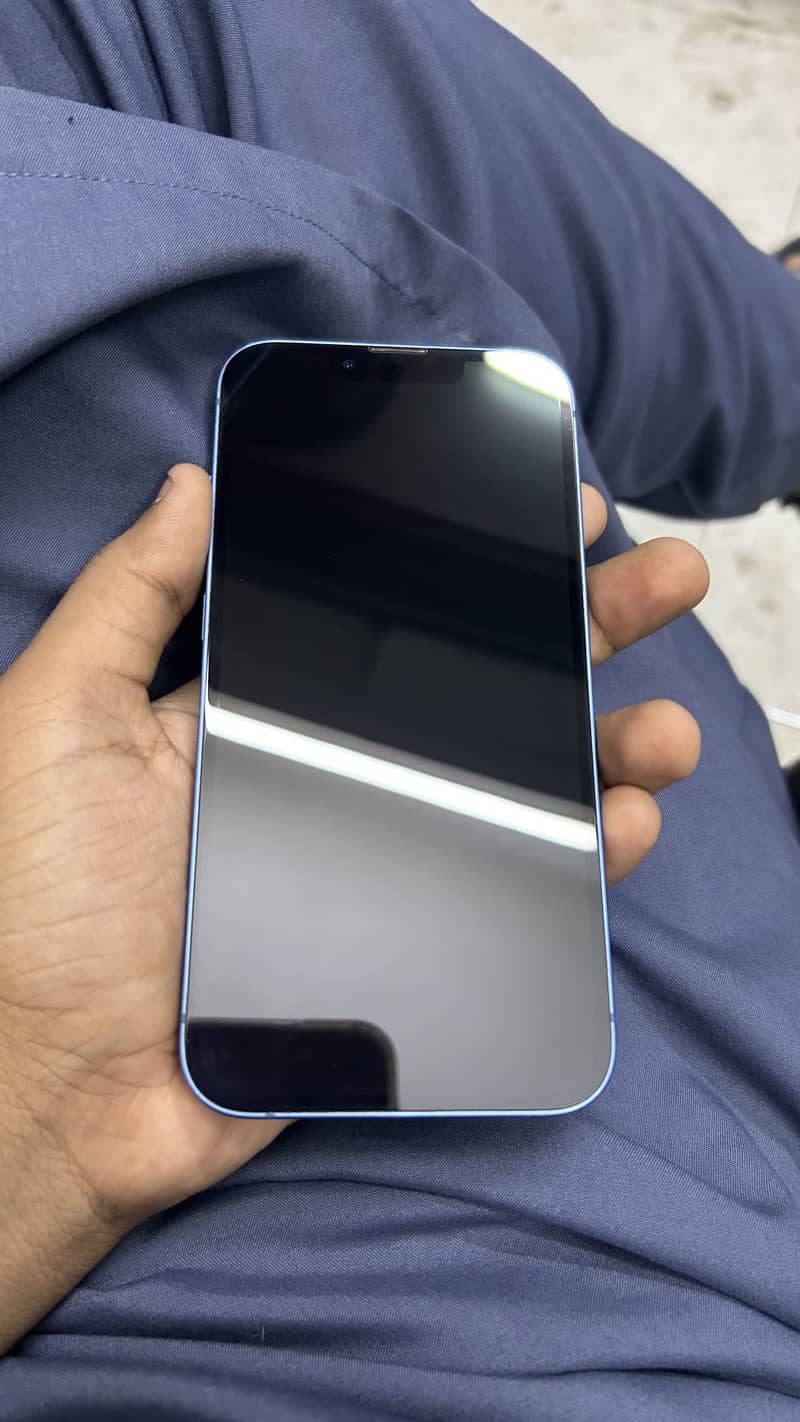 Apple iPhone 13 2