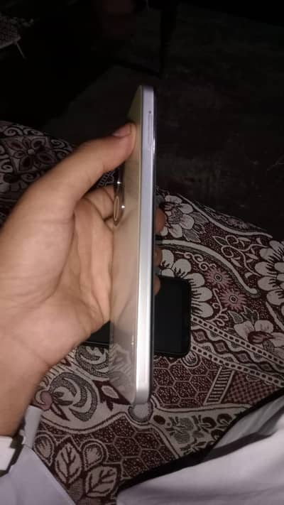 Vivo Y19s