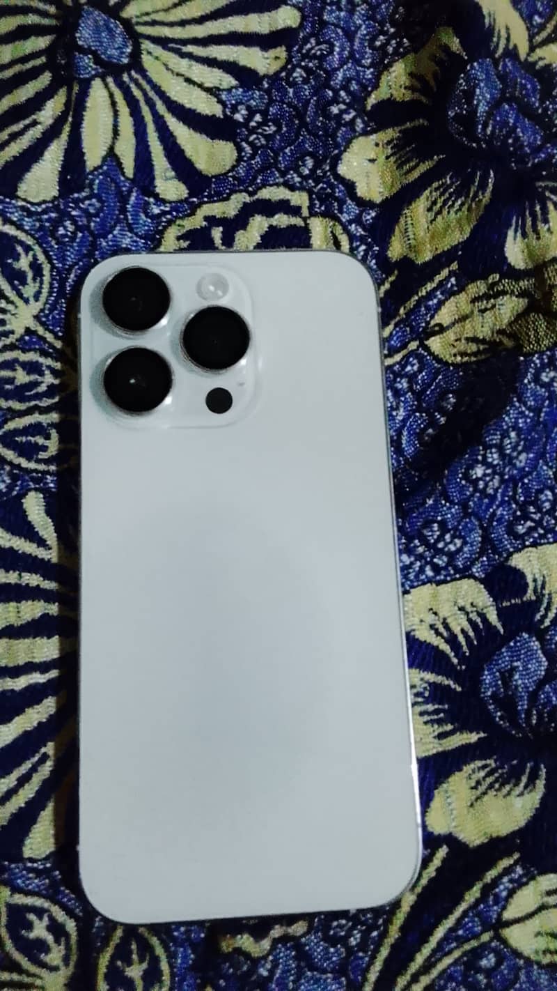 Apple iPhone 14 Pro 0