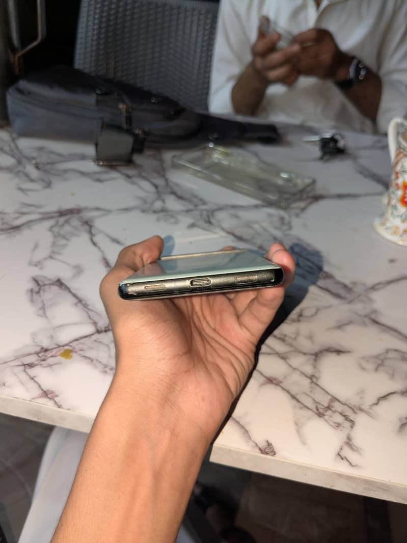 Google Pixel 6a 1