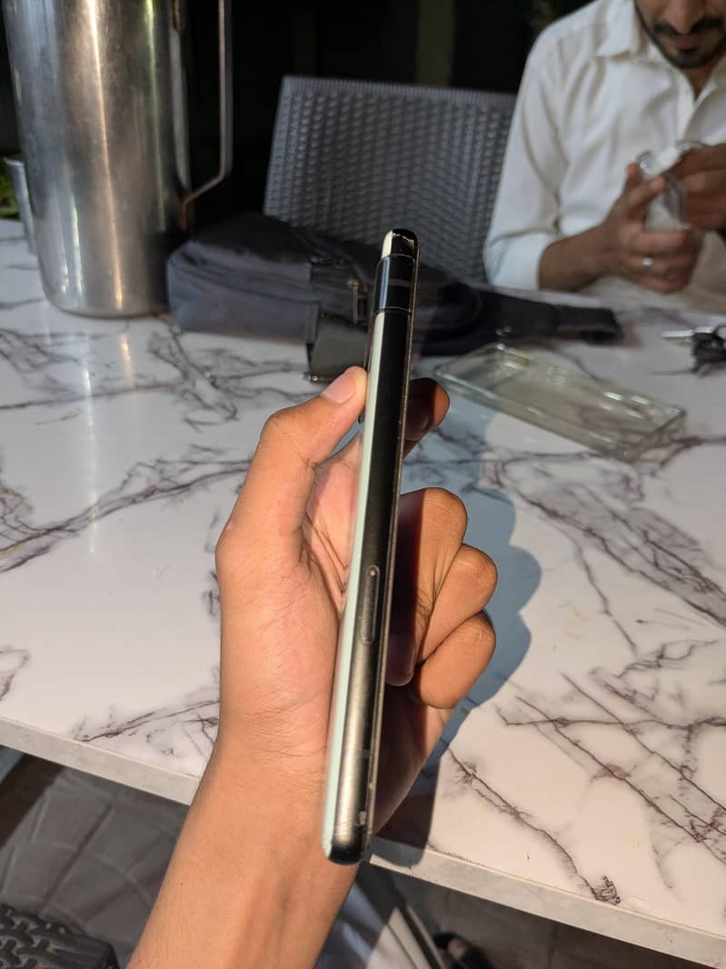 Google Pixel 6a 5