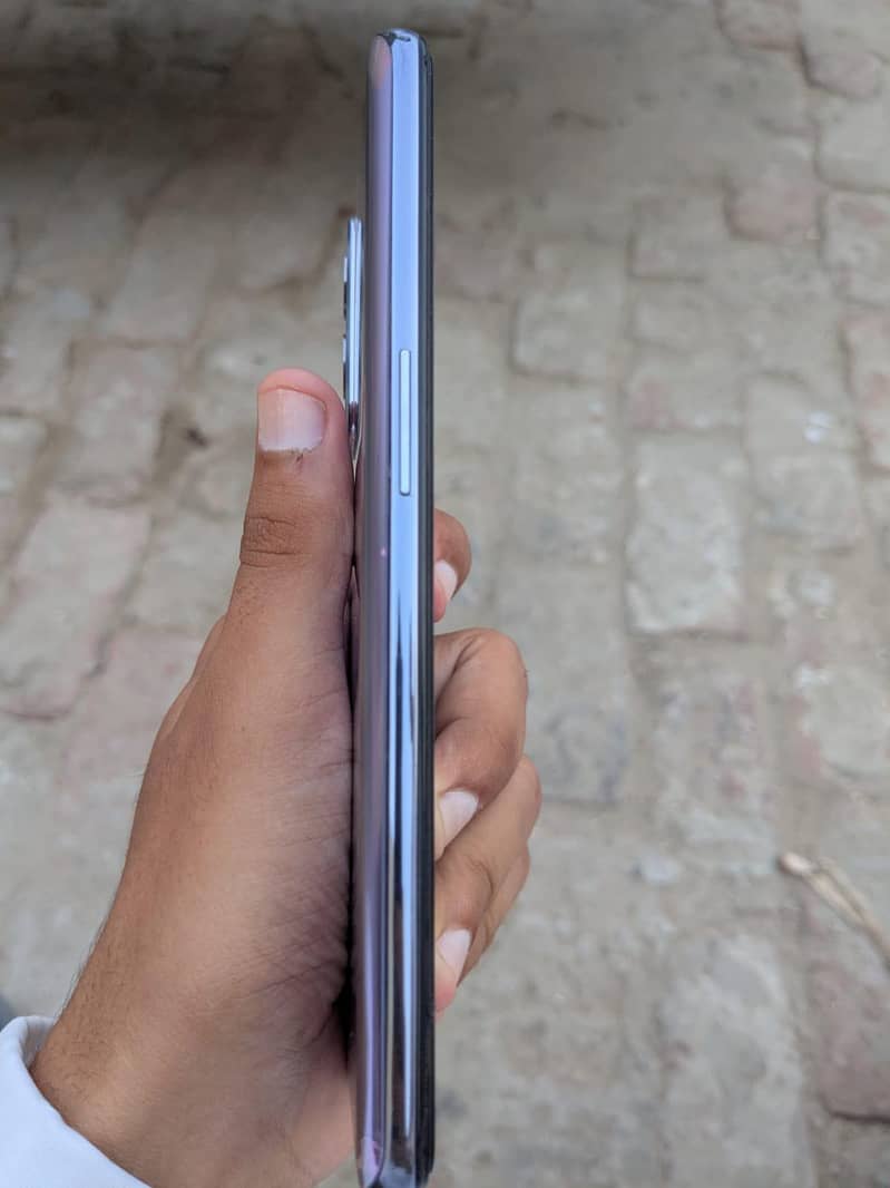 One Plus 9 4