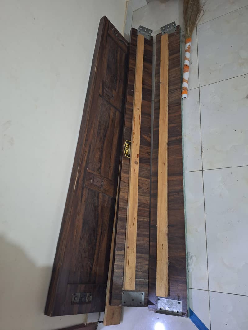 bed without mattress 0
