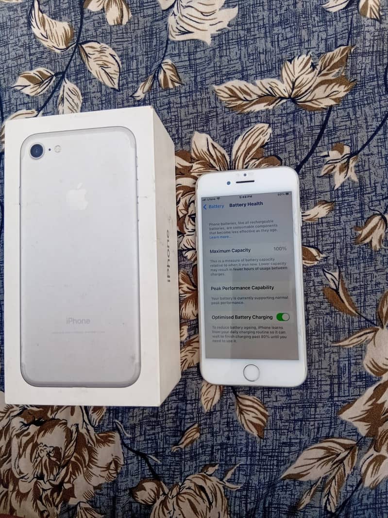 Apple iPhone 7 1