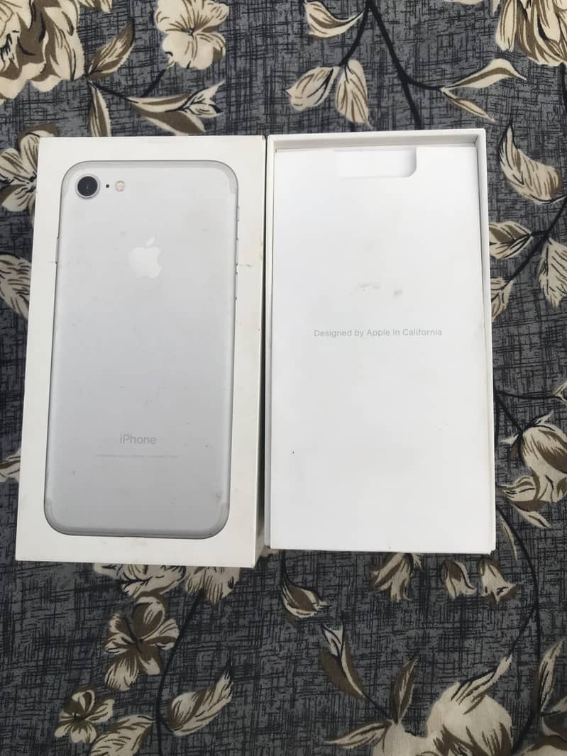 Apple iPhone 7 3