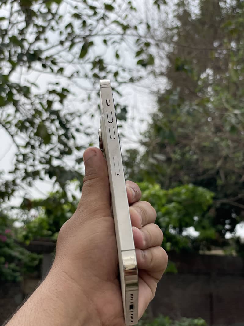 Apple iPhone 14 Pro Max 2