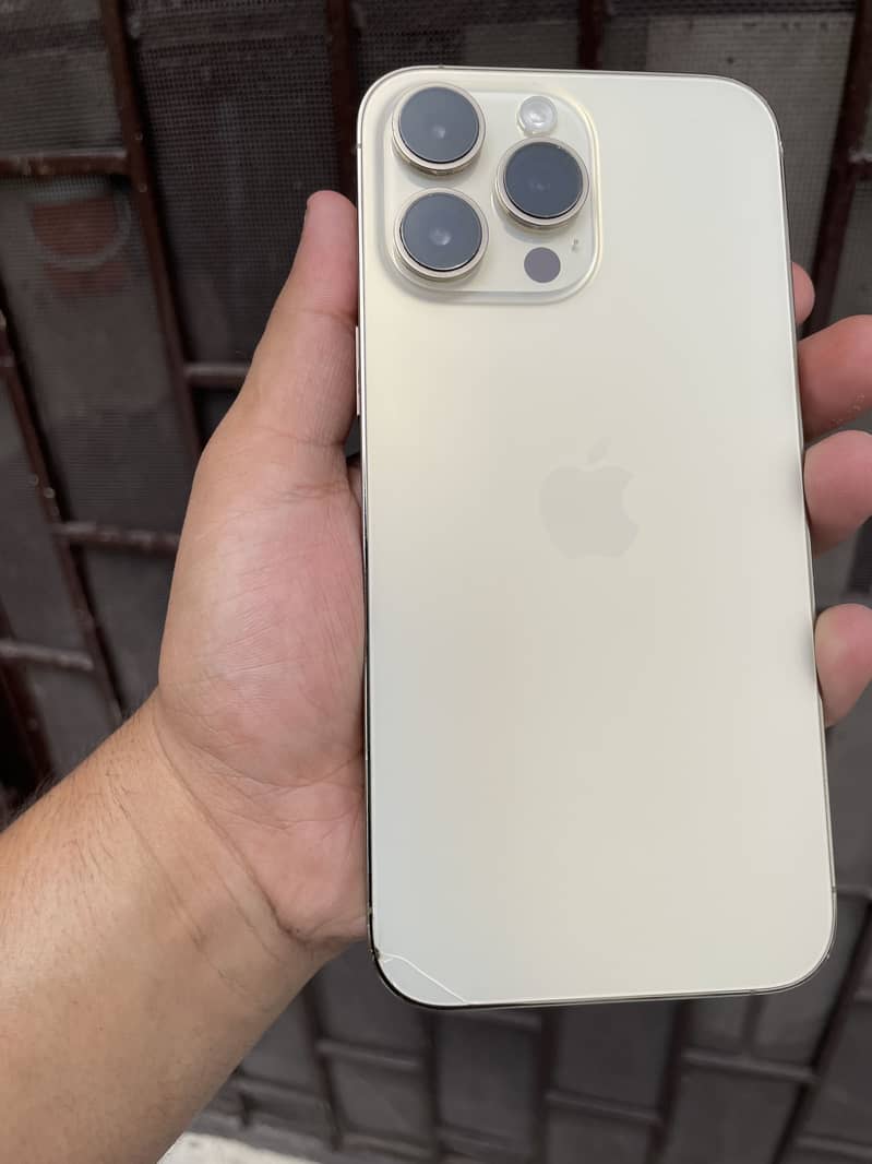 Apple iPhone 14 Pro Max 9