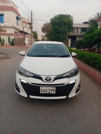 Toyota Yaris 2020 full option automatic multimedia steering