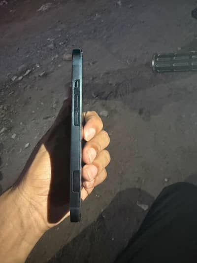 Apple iPhone 14