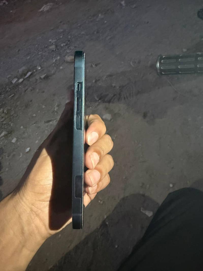 Apple iPhone 14 0