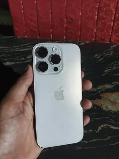 Apple iPhone 16 Pro