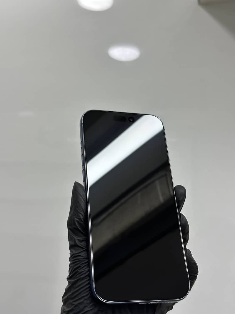 Apple iPhone 17 Pro Max 5