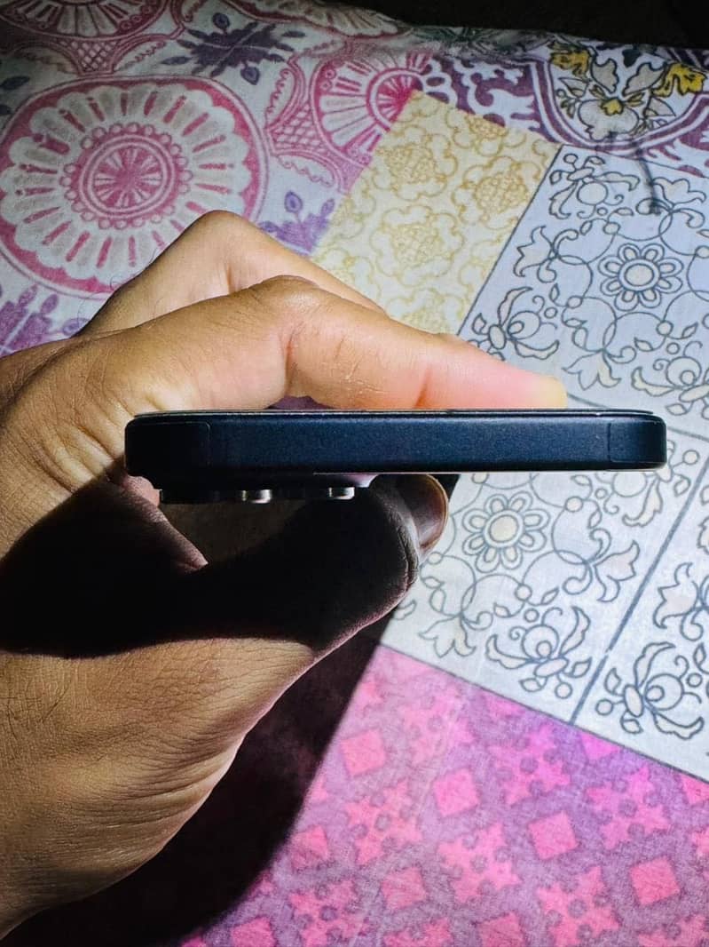 Apple iPhone 15 plus 1