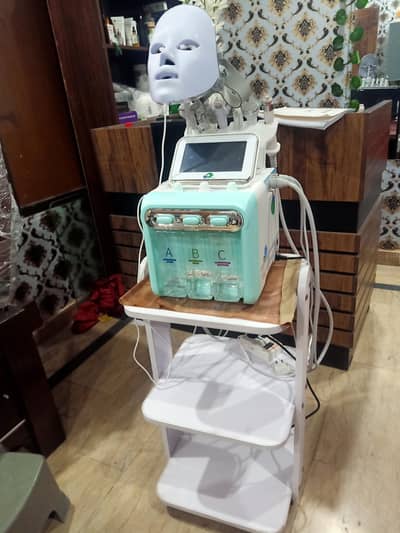 7 in 1 Hydra Facial Machine with LED Mask & Trolley - New Condition