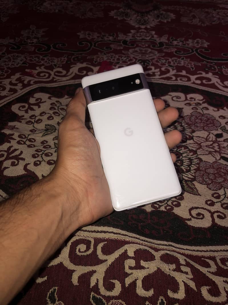 Google Pixel 7 4