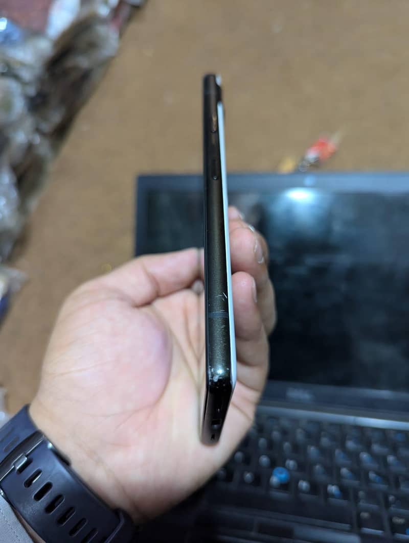 Google Pixel 6a 4