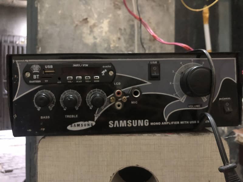 Amplifier with speaker 3