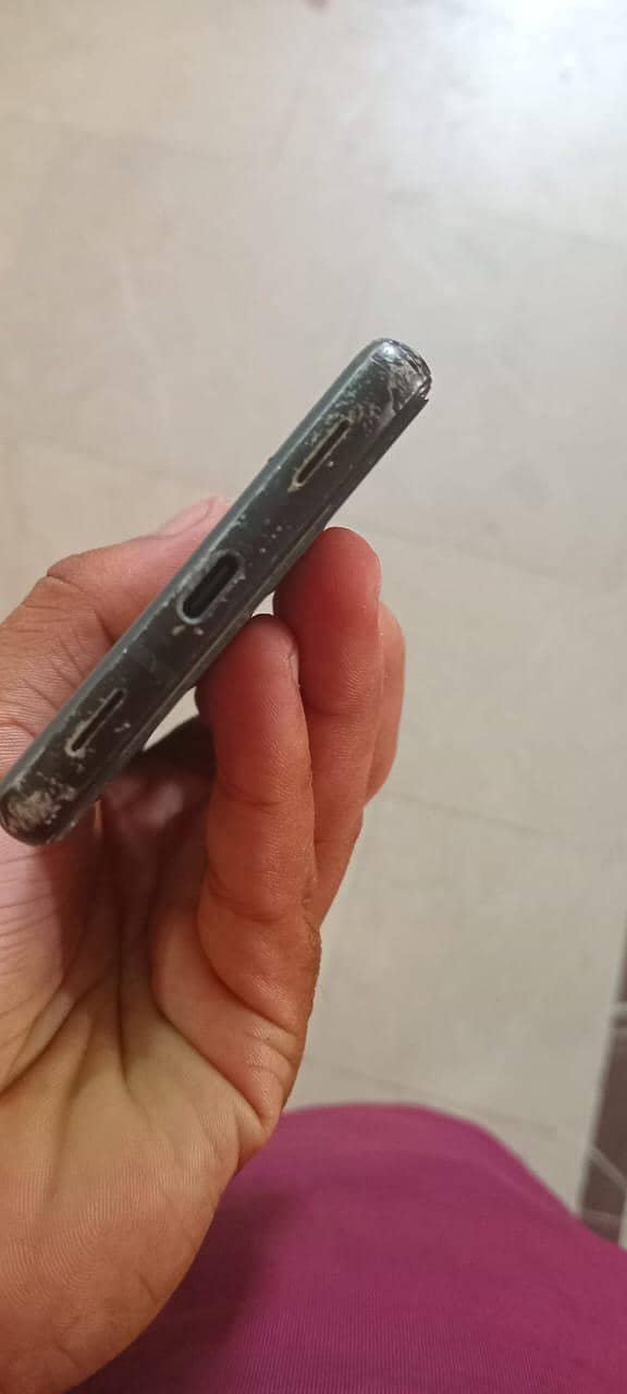Google Pixel 6a 5