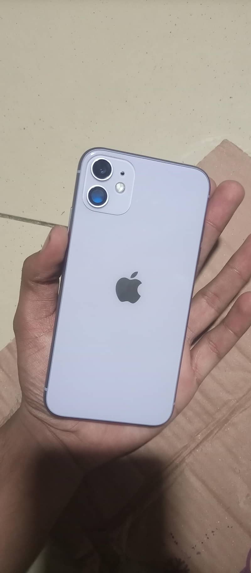 Apple iPhone 11 4