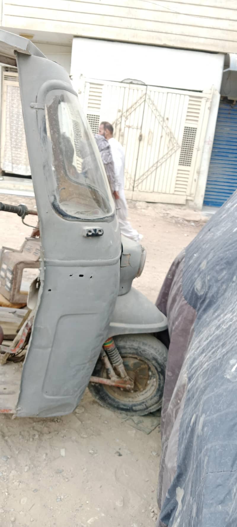loader Raksha 4