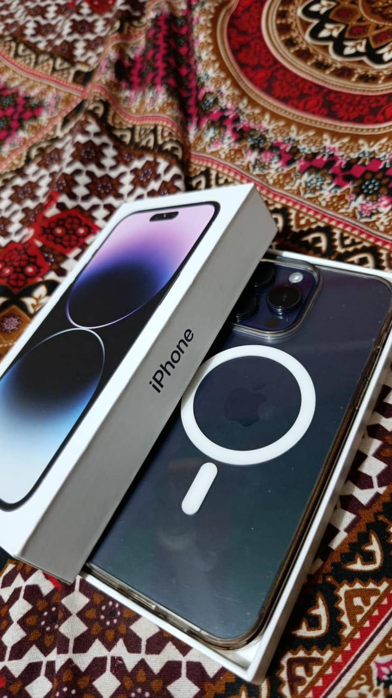 Apple iPhone 14 Pro Max 1