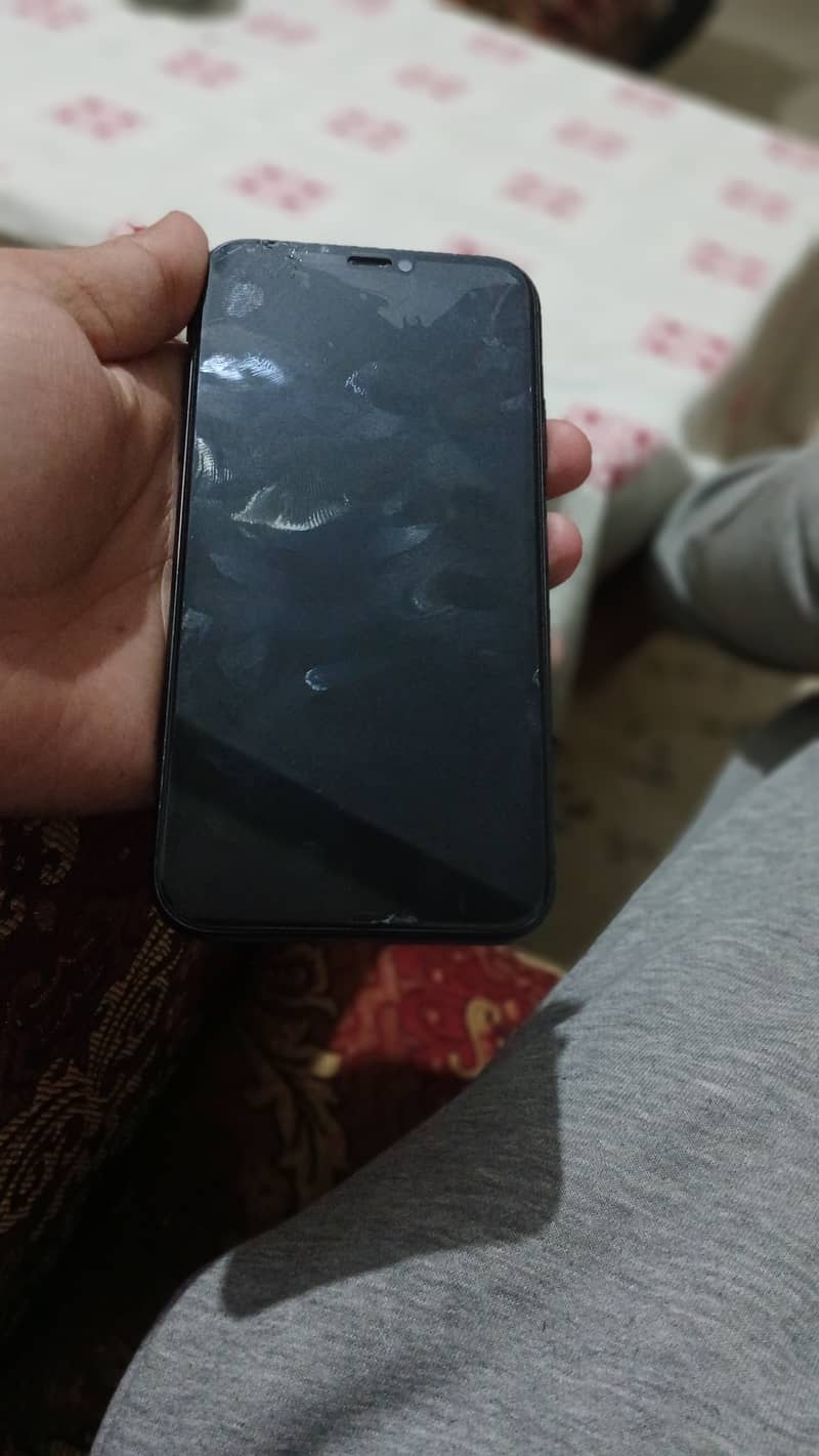 Apple iPhone 11 2