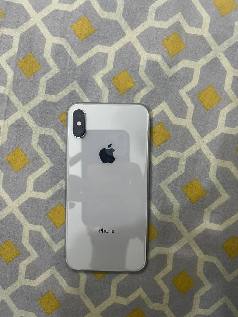 Apple iPhone X 3