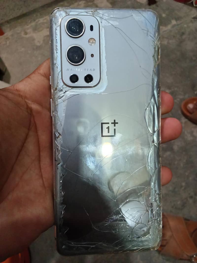 One Plus 9 Pro 4