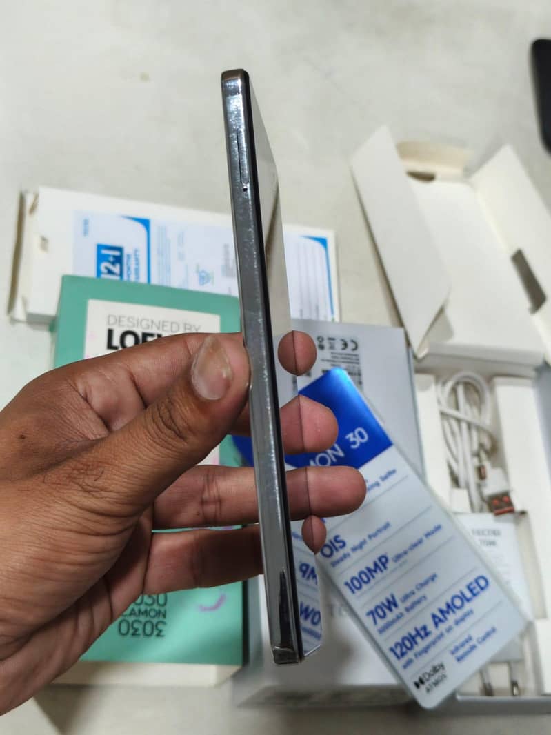 Tecno CAMON 30 8