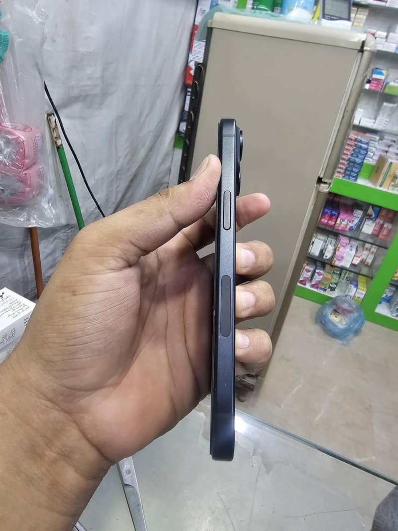 Apple iPhone 15 2