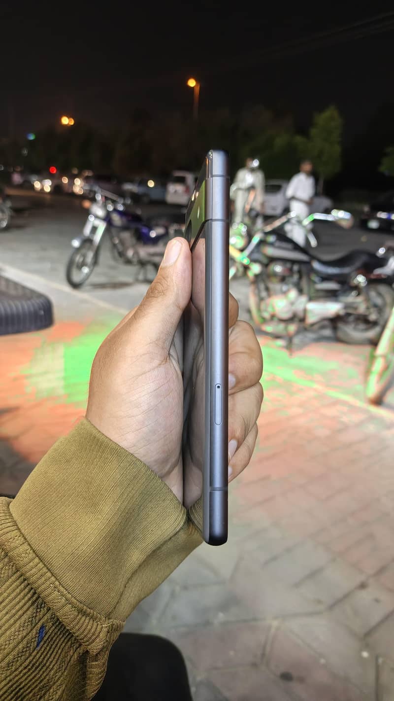 Google Pixel 7a 4