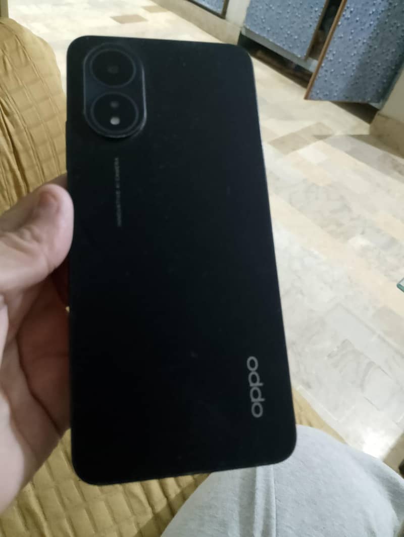 OPPO A18 1
